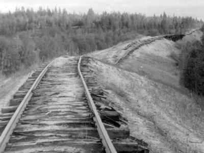 Остатки железной дороги Салехард — Игарка. Фото: substackcdn.com Остатки железной дороги Салехард — Игарка. Фото: substackcdn.com